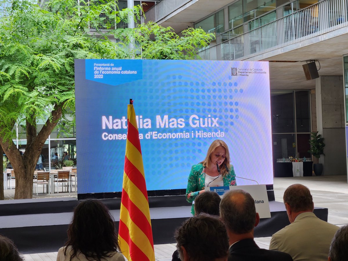 Segons l'Informe Anual de l'Economia Catalana, a Catalunya continuen creixent les empreses que sistemàticament exporten +5M€/any – creixement acumulat d'un 20% en 5 anys. L'indústria exportadora genera un gran efecte multiplicador.