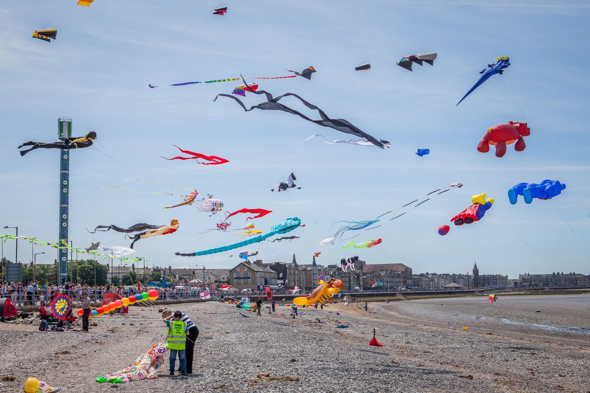 MoreMusic1's tweet photo. Did you know 2023 marks 20 years since the first Catch the Wind Kite Festival?

Join us this weekend to celebrate the anniversary &amp; make new memories too! Check out the throwback pics  - we'd love to see your photos too!

Sat 24 &amp; Sun 25 June | 12 - 5pm
https://t.co/d8KfywhU5x https://t.co/DgO739ZTxV