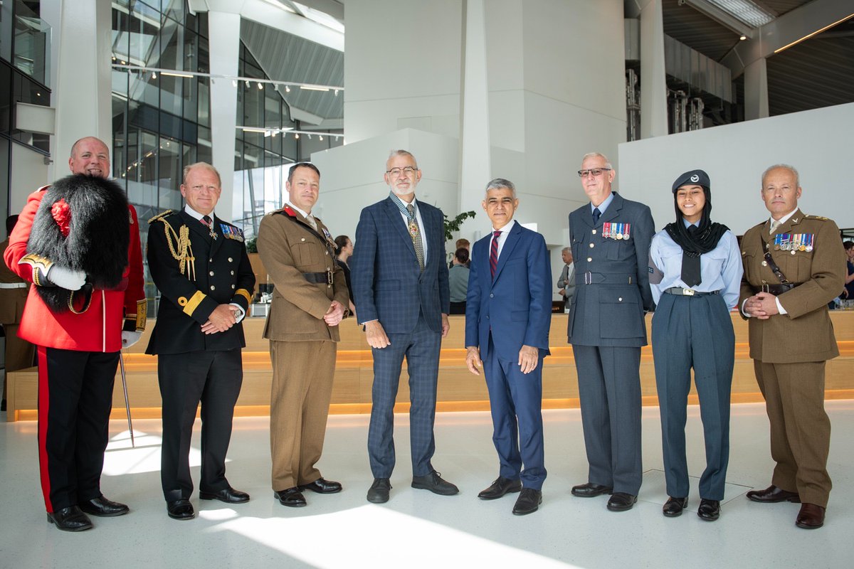 MayorofLondon's tweet photo. The unwavering commitment, discipline and sacrifice from our Armed Forces in protecting our freedom is so admirable.

That’s why it’s so important to take the opportunity ahead of Armed Forces Day to show our immense debt of gratitude for everything they do to keep us safe. https://t.co/BURb8HrOx0