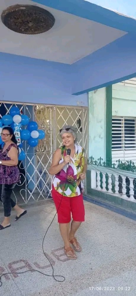 Momentos de la Actividad realizada en la Tienda TRD El Arcoiris en coordinación con la Casa de Cultura Jesús Días López y el MAA.En la celebración del Día de los Padres.
#CulturaTaguasco
#CulturaEspirituana
#CasasDeCulturass
#CubaEsCultura