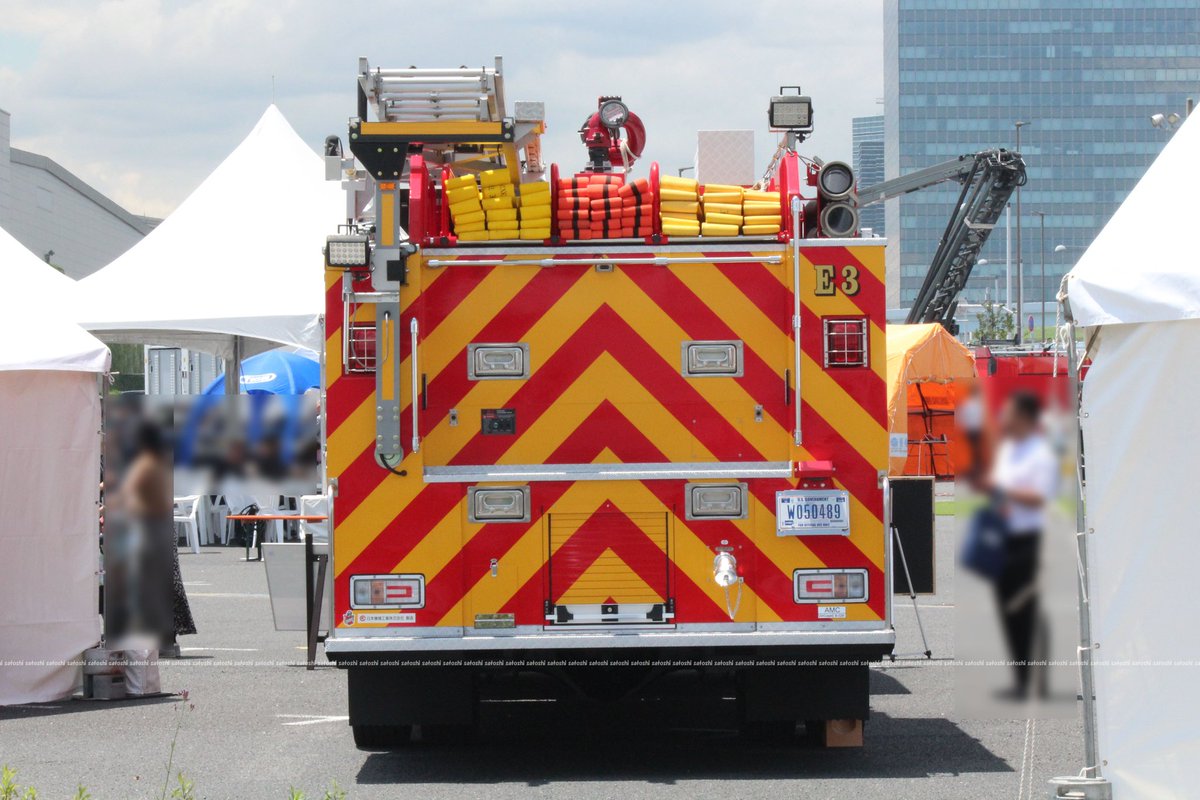 satoshi_sr_11's tweet image. #東京国際消防防災展2023 から
在日米陸軍基地管理本部緊急業務局統合消防本部
に属する #ENGINE3
#日野プロフィア ✕ #ニッキ のコテコテ日本メーカーが作るバリバリUS仕様の消防車‼️
イーグル✕星条旗のデザイン、カッコよ‼️
あとは行灯の『米陸軍』のわかり易さも良き‼️ww