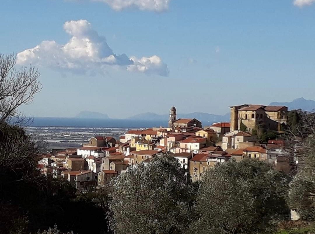 jabmc's tweet photo. @russellcrowe Go also to #AltavillaSilentina (close to Salerno). You will be enchanted! https://t.co/ZLqyAAjDho