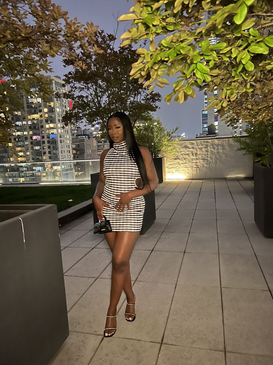phvlxppa's tweet photo. I’m outta townnn 🏙️ https://t.co/OJ82S26mL5