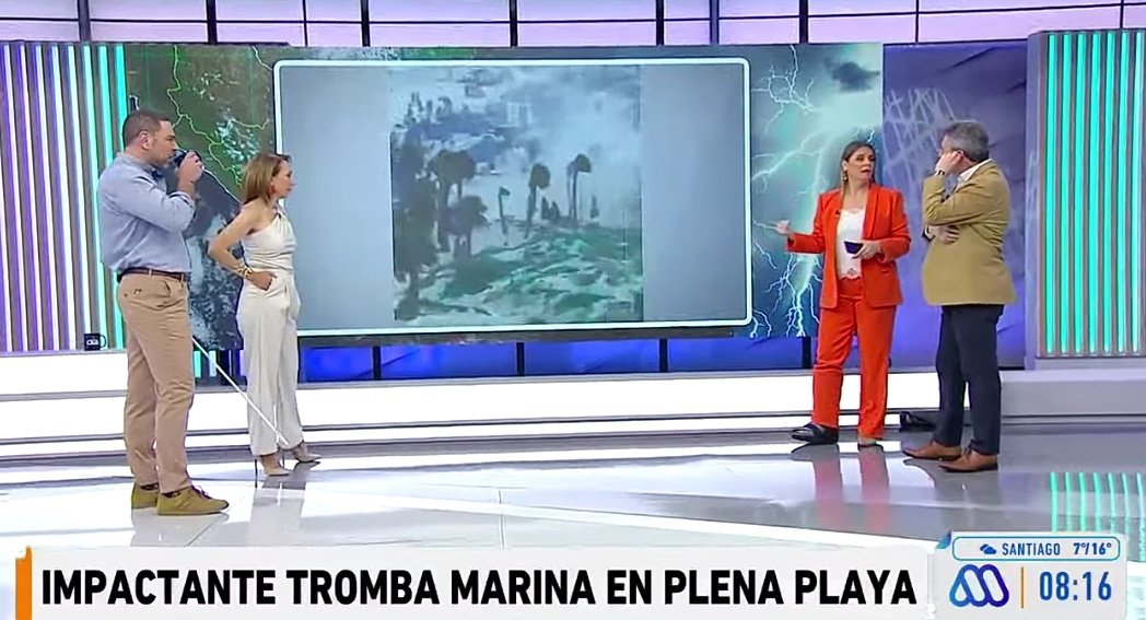 PaisEsponja's tweet photo. Anoche @ciper dió a conocer los correos del MINSAL dónde queda en evidencia la ocultación de cifras de fallecidos, graves fallas, descoordinaciones, raras licitaciones, decisiones tomadas sin expertos y lucro sin pudor con la salud . Hoy esto tendría que ser tema país, pero no: 🤦 #CorreosdelaPandemia