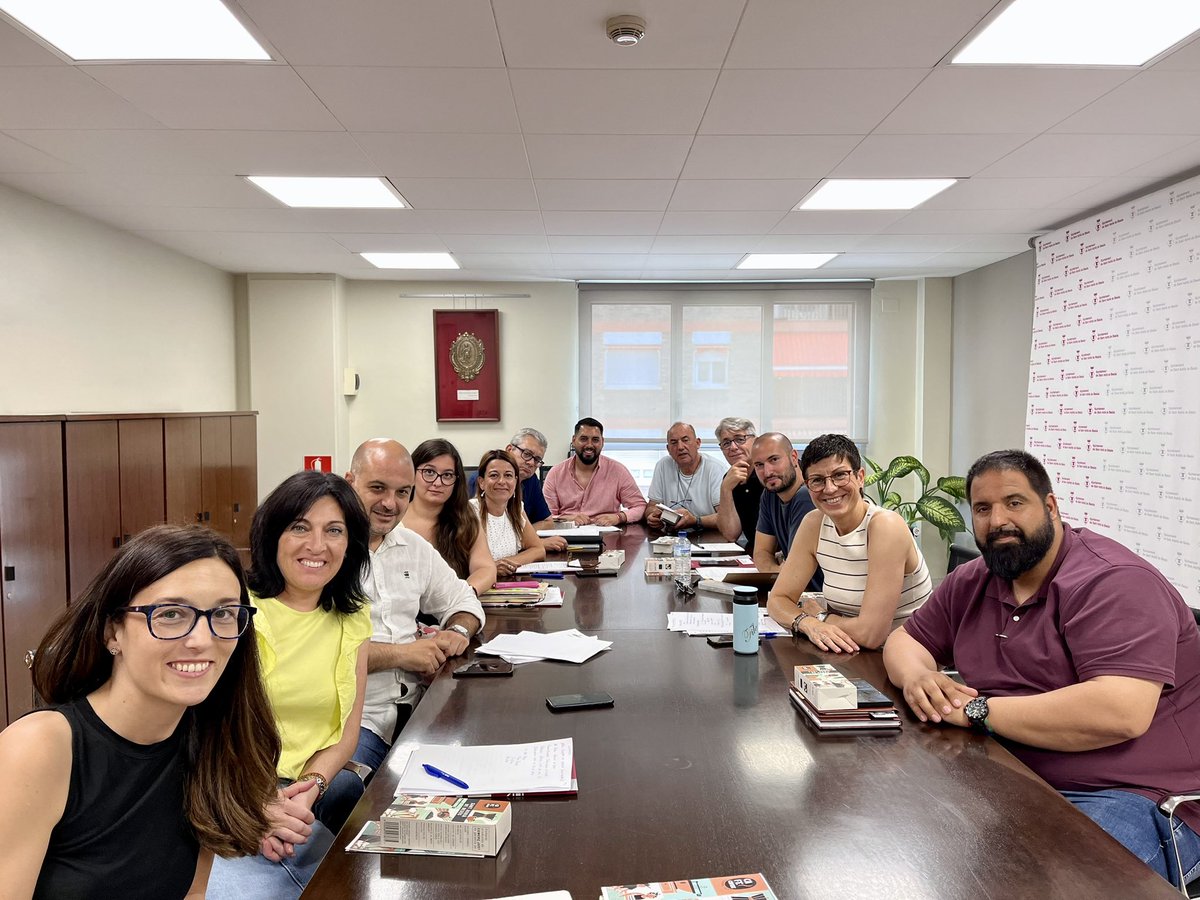 Filo Cañete Carrillo tweet media