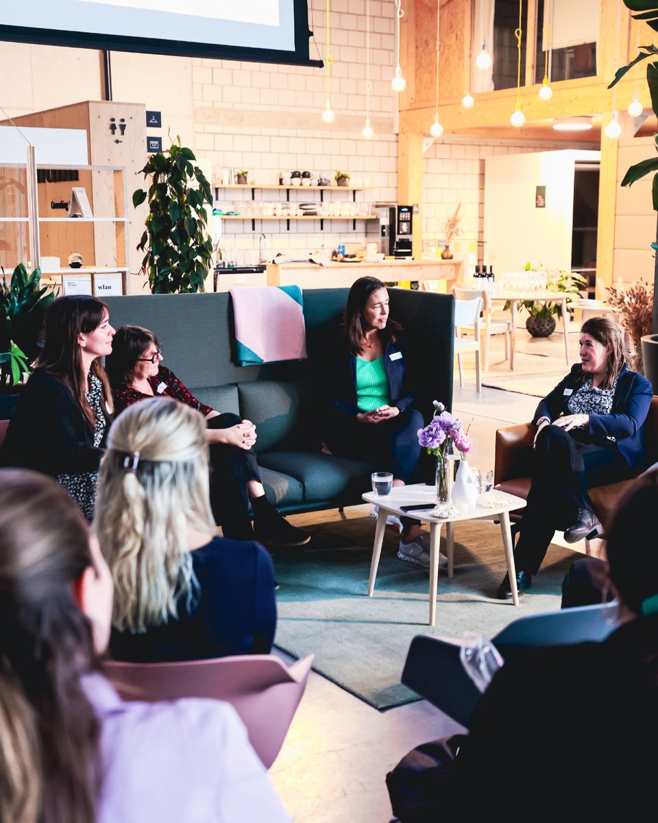 Herzliche Gratulation <a href="/martinablum/">Martina Blum</a> zur Wahl in den Winterthurer #Stadtrat🏆 💐 👏 Viel Erfolg und  eine erfüllende Amtszeit! Mit Martina sind neu drei Frauen und vier Männer in der Winterthurer Regierung vertreten. #Winterthur #ZüriLöwinnen #ZüriLöwinnen23