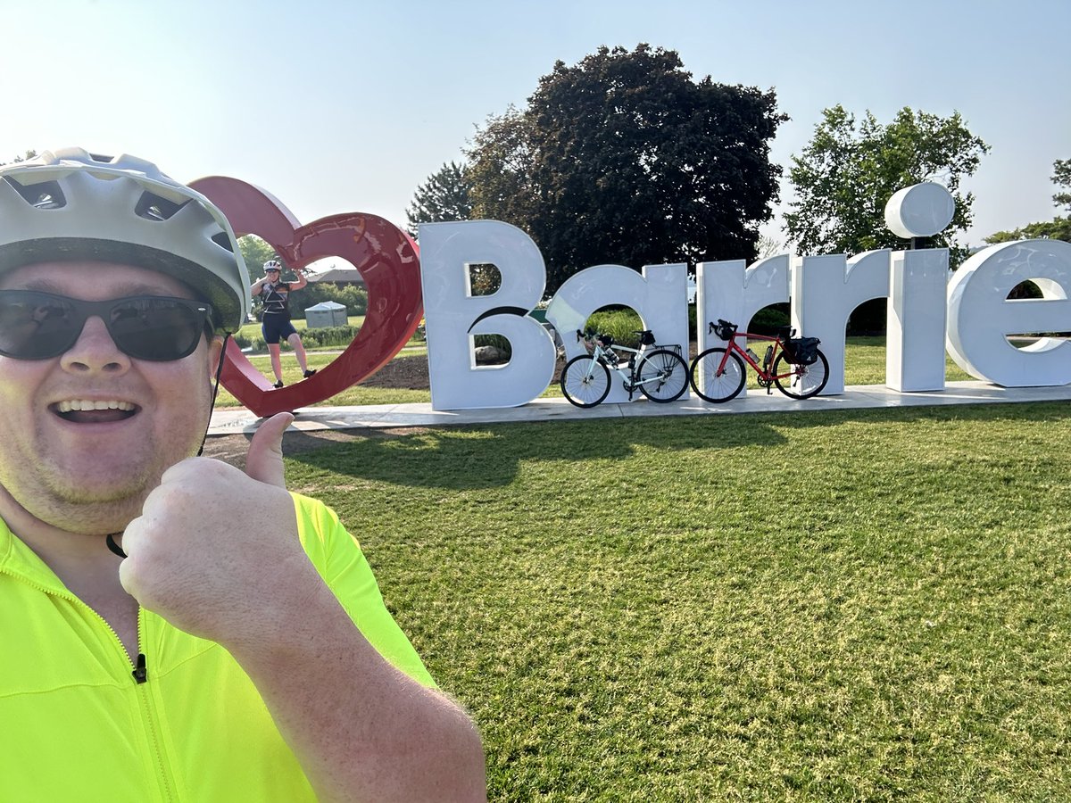 MunicipalMillie's tweet photo. This weekend a friend and I did the @simcoecountyTSC 160km gravel loop and it was spectacular! Why did we choose it? The marketing sold us on how great it was and if anything it was understated. 10/10 recommend. #IWantToRideMyBicycle #gravelBike #somuchdust https://t.co/y0ZoxJ6LJr