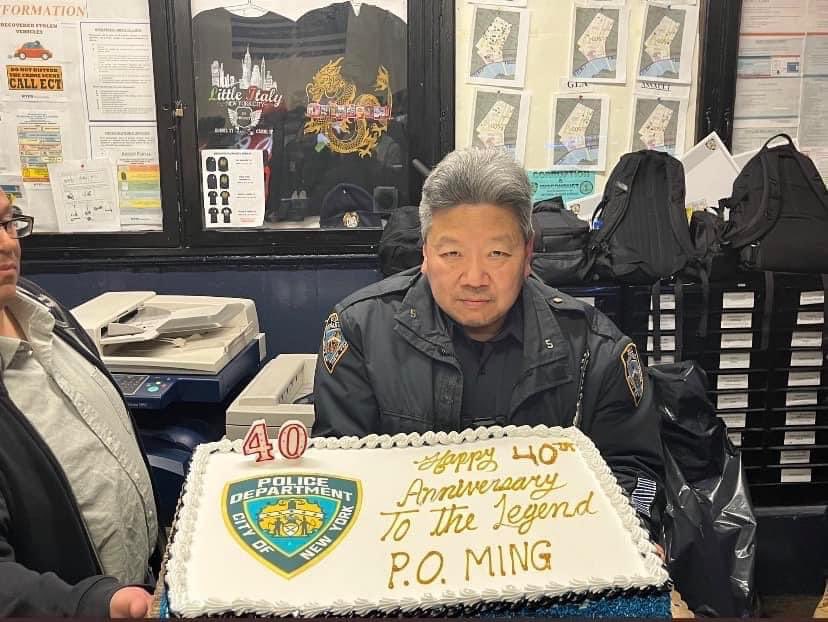 Congrats PO Ming Lee 5th Pct on retirement after 40 years 

@NYPD5Pct