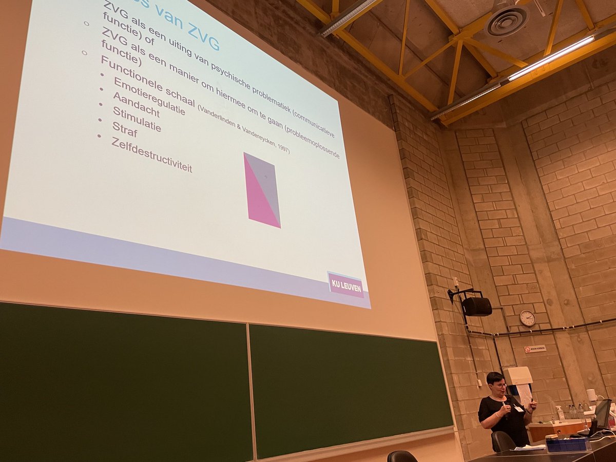 Inez Germeys (@inezgermeys) on Twitter photo Belangrijke boodschap van <a href="/laurence_claes/">Laurence Claes</a> voor hulpverleners en ouders van adolescenten - durf te spreken over zelf-verwondend gedrag en mentale problemen! <a href="/ccp_leuven/">Center for Contextual Psychiatry</a> <a href="/LivveyKirtley/">Olivia Kirtley</a> <a href="/GKiekens/">Glenn Kiekens - gkiekens.bsky.social</a> Belangrijke boodschap van <a href="/laurence_claes/">Laurence Claes</a> voor hulpverleners en ouders van adolescenten - durf te spreken over zelf-verwondend gedrag en mentale problemen! <a href="/ccp_leuven/">Center for Contextual Psychiatry</a> <a href="/LivveyKirtley/">Olivia Kirtley</a> <a href="/GKiekens/">Glenn Kiekens - gkiekens.bsky.social</a>