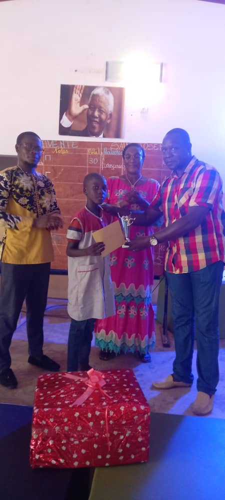 Écoles Pies Saint Joseph de Mlomp vient de remporter la coupe de la finale départementale de génie en herbes ce 17 Juin 2023.🥳🥳🥳