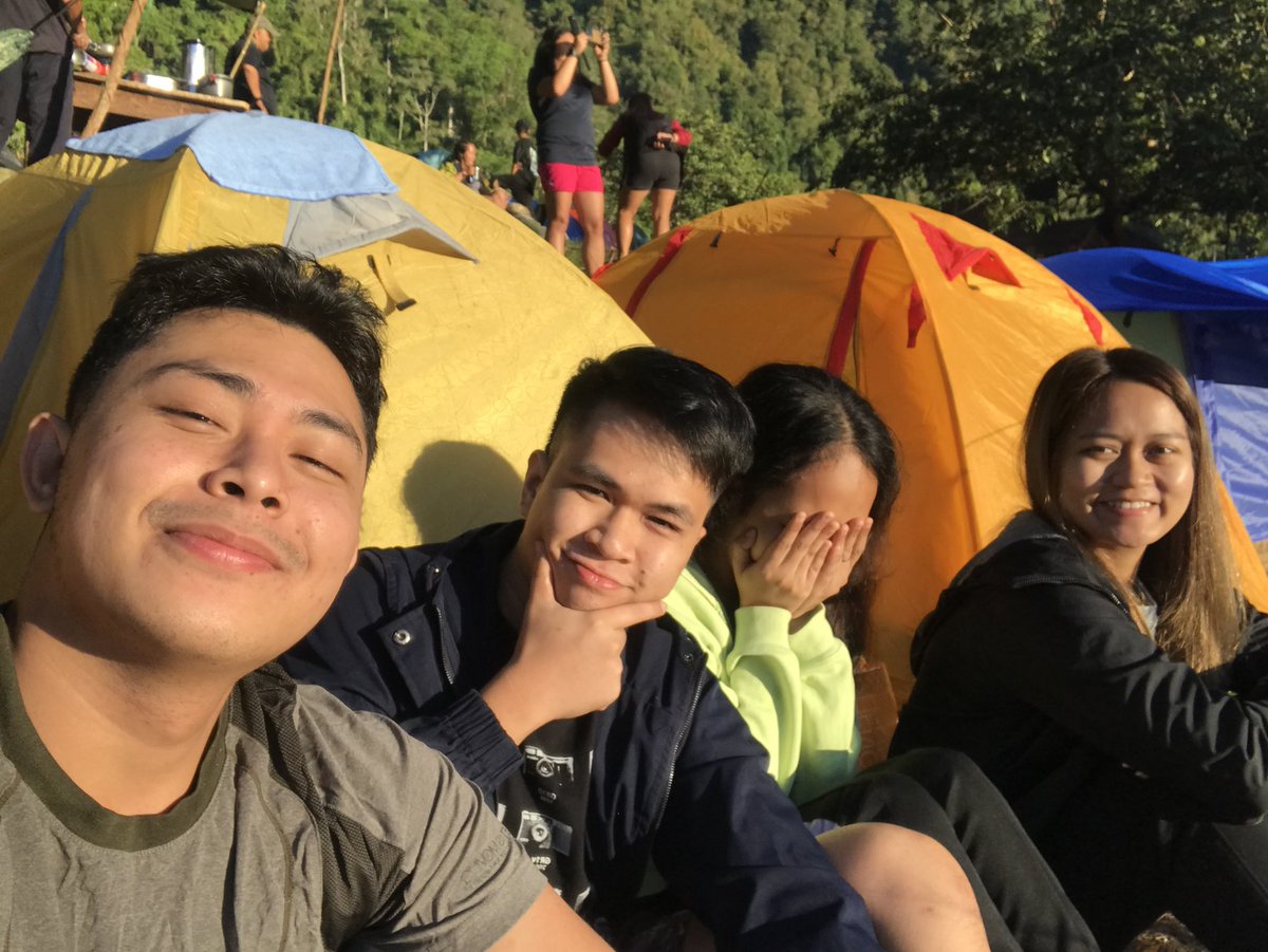 Earneeeest's tweet photo. And surround yourself with good people who will never leave you along the way. (2/3)
#holonized https://t.co/itHBKSnl4Y