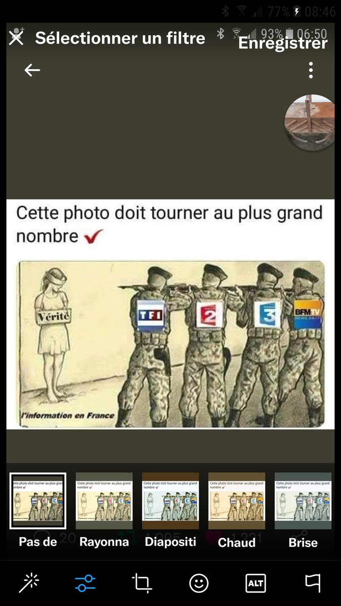 2Halumi's tweet photo. Alors que les vols, les viols, les meurtres se multiplient, les chiffres explosent à  cause d'une immigration  massive et incontrôlée, pour Bruce Toussaint le problème c'est Eric Zemmour !!

Parce qu'il ose décrire un réel qui déplait à tout ce monde journalistique idéologisé !! https://t.co/1f8cGE00m7