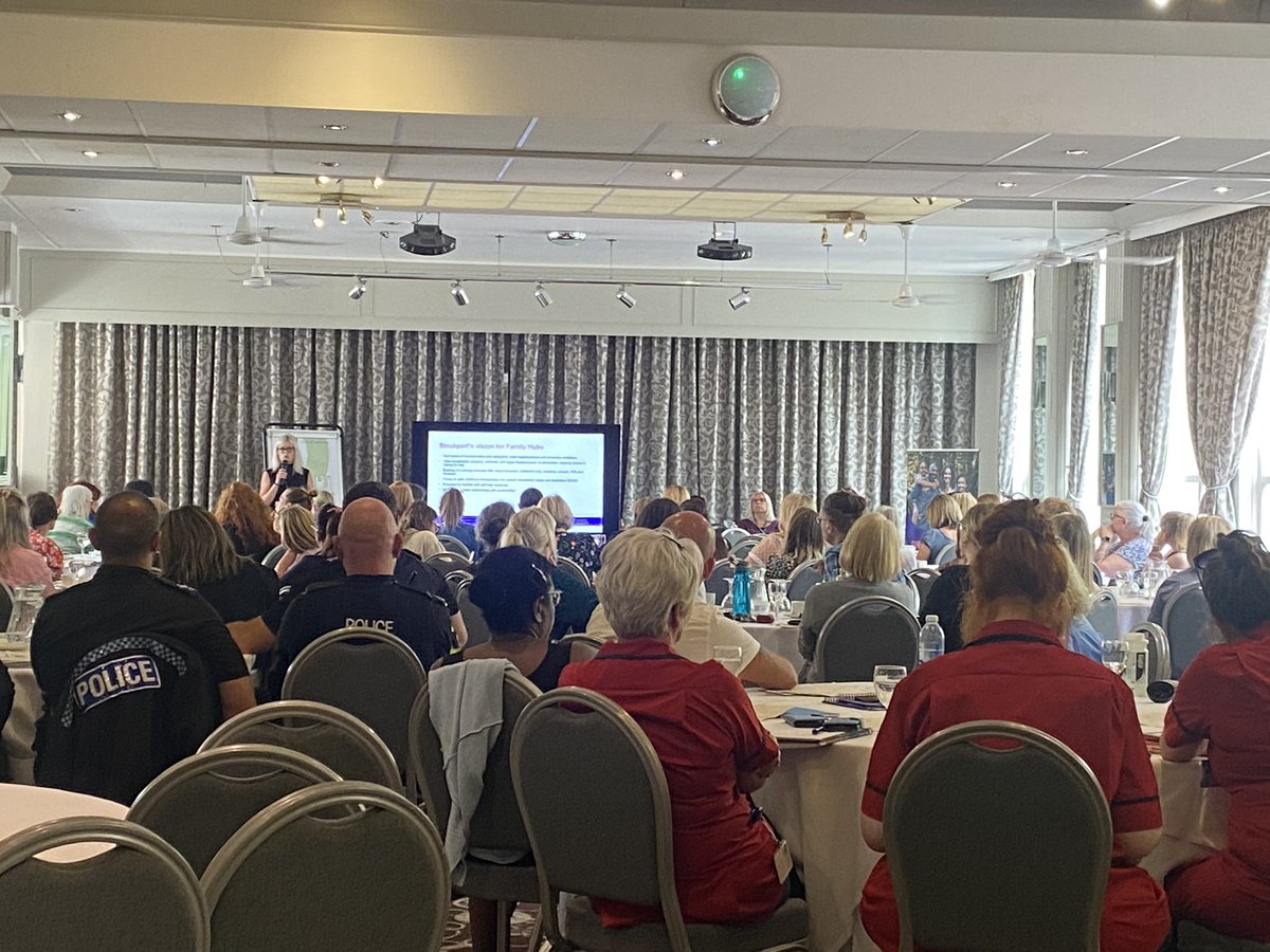 Excited to be supporting the first Family Hubs launch event in Stockport! Lots of familiar faces, lots of new faces, lots of relationships being built and starting that journey of increasing connections across our borough 💪 #familyhubs #stockport #smbc #connection #families