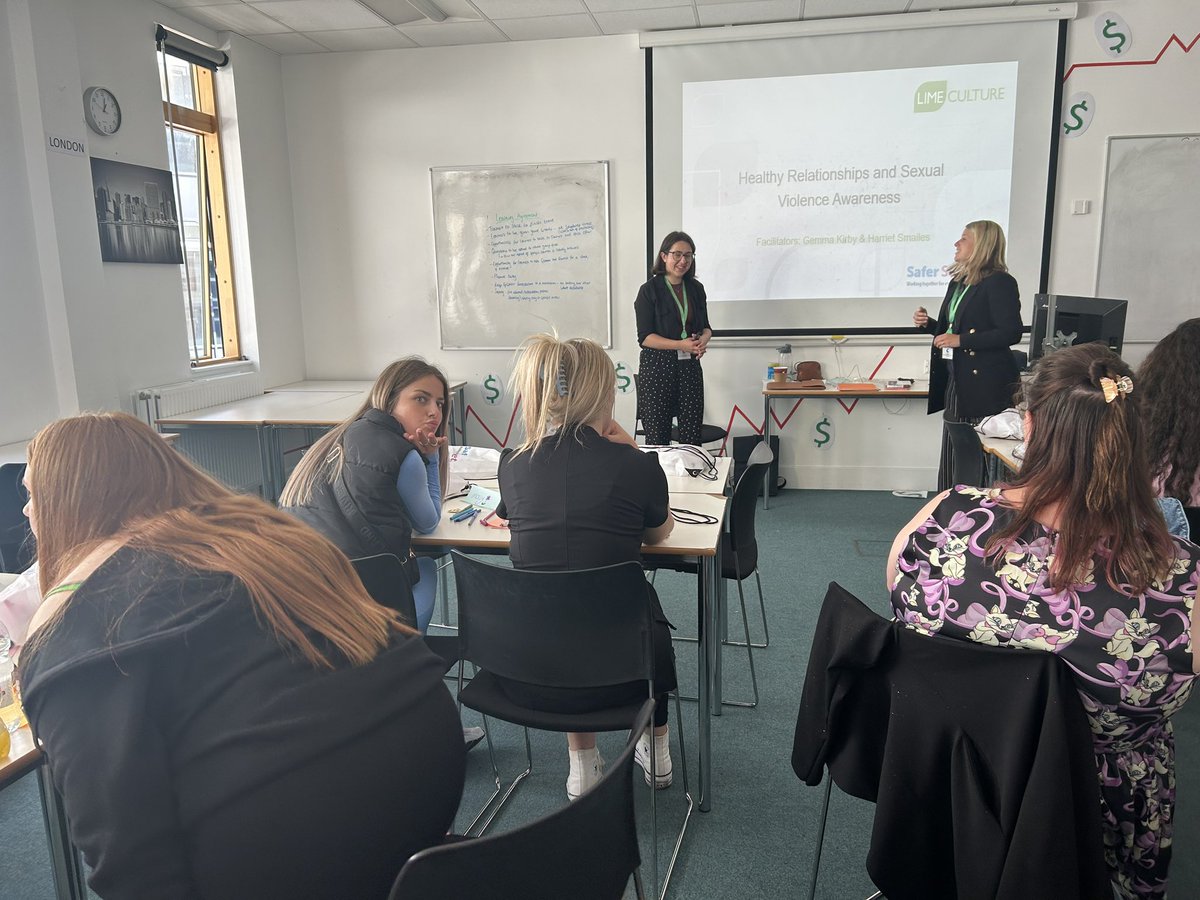 Anne Pickering #FE tweet media