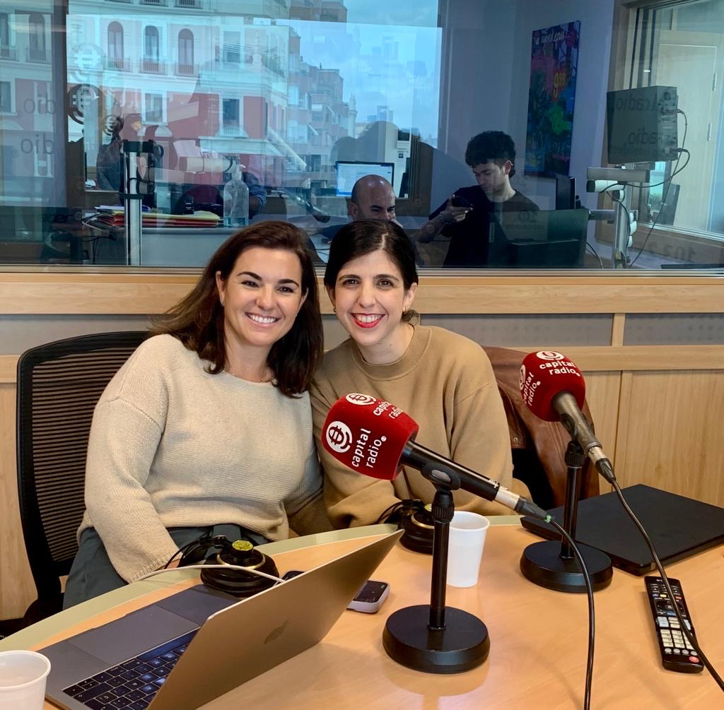 Design_Bridge's tweet photo. 🔈Escucha la entrevista completa de @CAPITALRADIOB a @avigalindo y @marialarapecero sobre la capacidad del #diseño para impactar y transformar los negocios.
Audio completo 👉 https://t.co/MDYoEwVbj8
#DesignBridge #Design https://t.co/3sA8o0gZXF