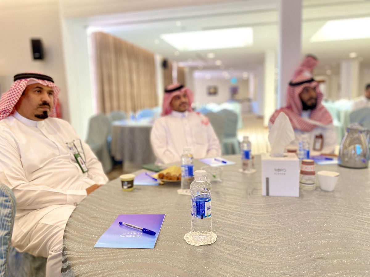 alfaroqschool's tweet photo. أقامت مدرسة #الفاروق_المتوسطة حفل تكريمٍ لمنسوبيها بمناسبة ختام العام الدراسي ١٤٤٤هـ، نرجو للجميع التوفيق والسداد، كل الشكر لراعي الحفل  @MaadenKSA 

#مدرسة_الفاروق_المتوسطة
#معادن #الجبيل_الصناعية https://t.co/N1R1dtkdV1