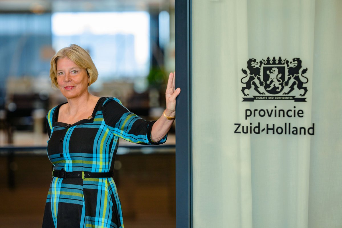 Als ik naar de resultaten en de cijfers kijk en zie hoeveel inwoners er zijn geholpen naar een betere plek in de maatschappij, in ieder geval economisch, dan ben ik daar echt trots op! #interview #humancapital <a href="/economicboardZH/">EBZ</a> Lees hier het interview 👉bit.ly/3XivN1l 👈