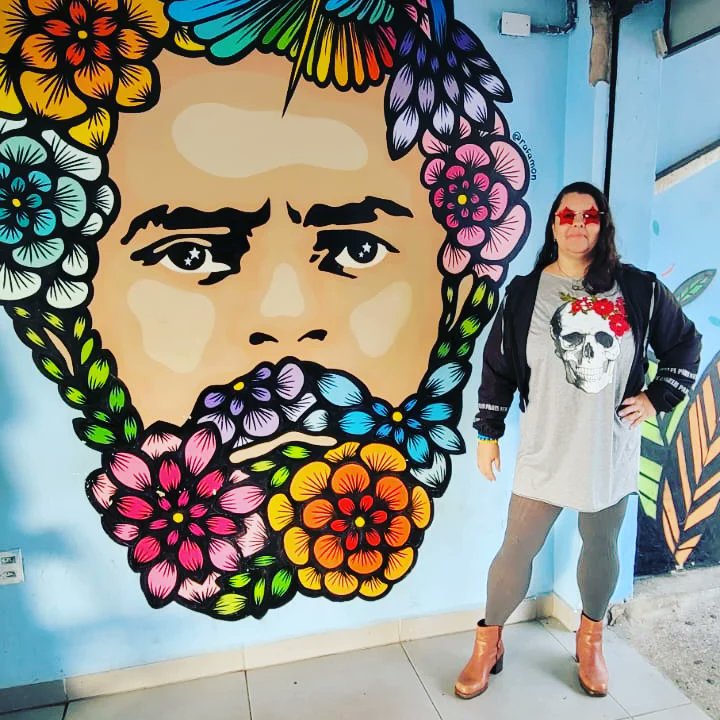 lucianaspa's tweet photo. Ontem finalmente  conhecemos o @BardoOmar ! 🚩

#EsquerdaSegueEsquerda 
#LulaPresidenteDoPovo https://t.co/Fzyfcbz7kh