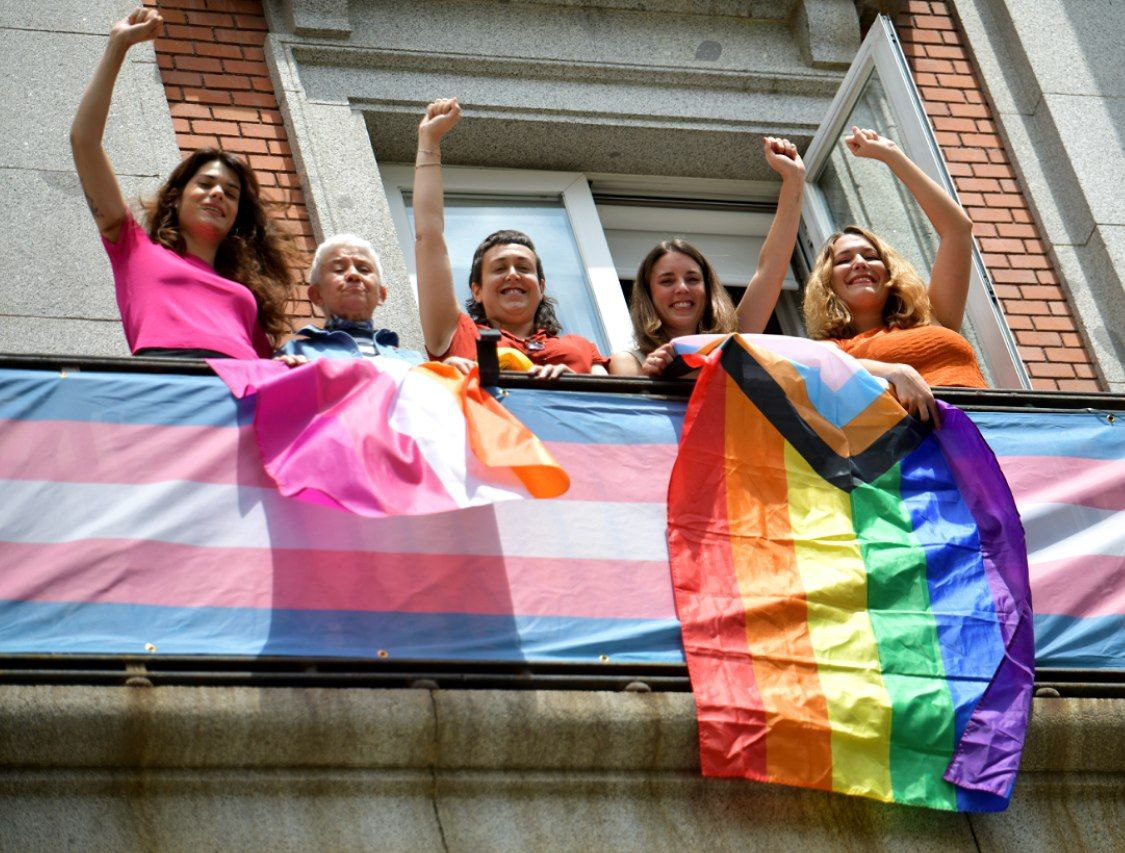 ORGULLO DE PAÍS 🏳️‍⚧️🇪🇦🏳️‍🌈