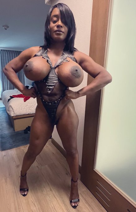 Obey and Serve your Devine Goddess!! https://t.co/rdcD6U9542 #kelliprovocateur #dominatrix #bodyworship<a href="/tag/dominatrix"class="tags"><span>#dominatrix</span></a><a href="/tag/madame"class="tags"><span>#madame</span></a><a href="/tag/ebonygoddess"class="tags"><span>#ebonygoddess</span></a><a href="/tag/leatherfetish"class="tags"><span>#leatherfetish</span></a>