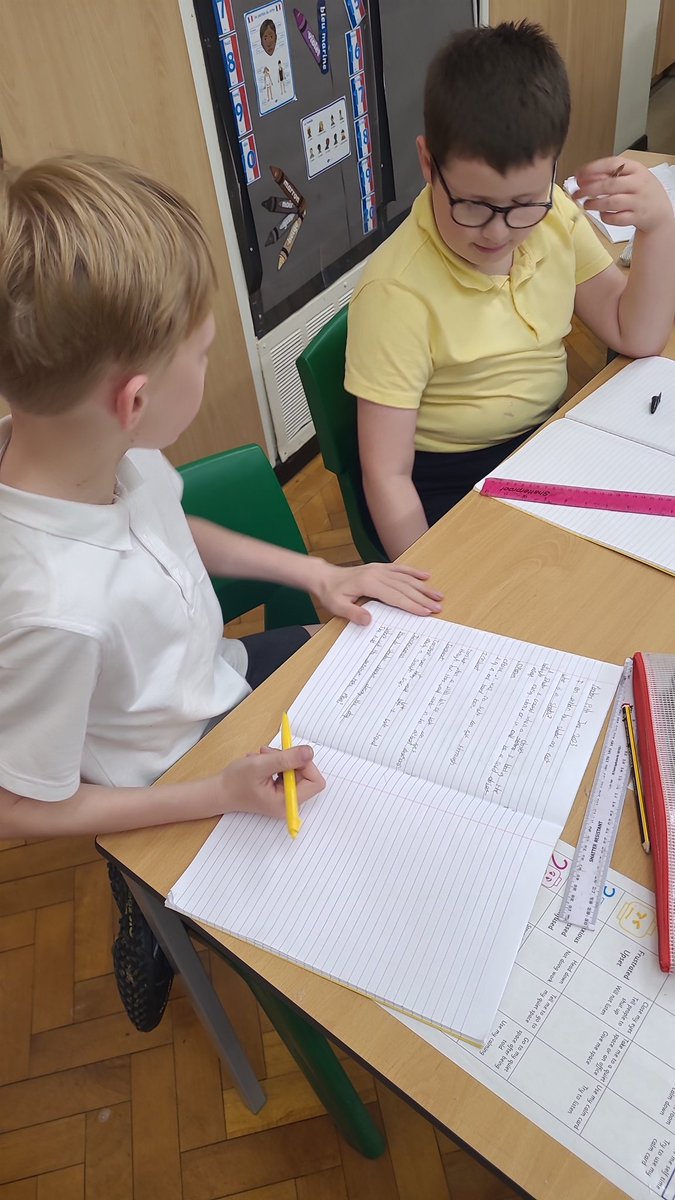 BellfieldPS's tweet photo. We are planning investigations in year 6 this afternoon thinking about how shadows change throughout the day.
#bellfieldscience https://t.co/kGkmHHkEdU