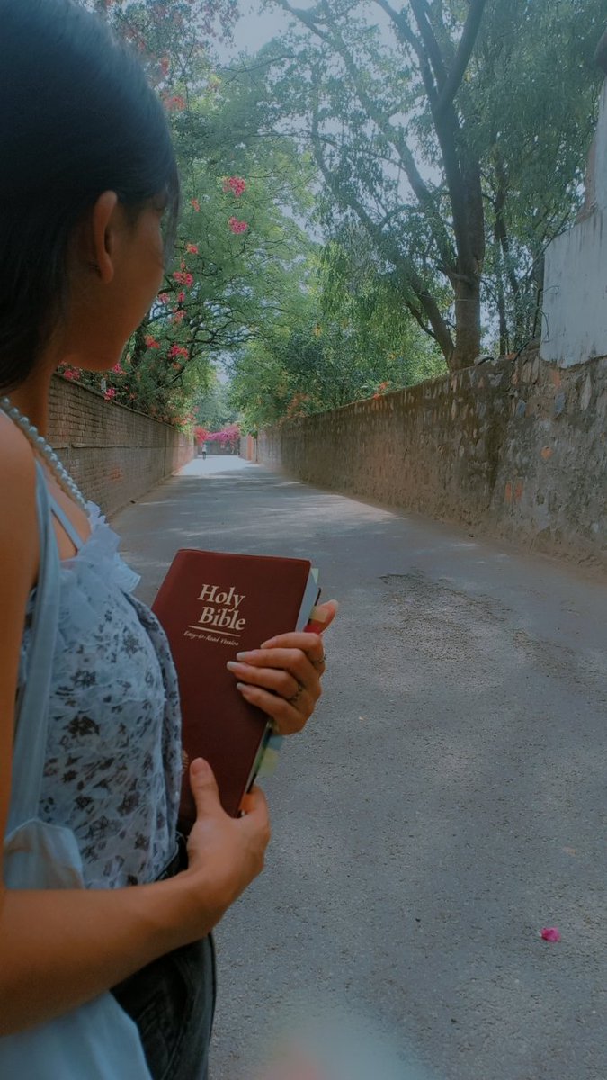 justbeingeen's tweet photo. Jesus, Prayer walk, Bible Study and Nature: the ideal of life🧚🏻🌿🌈🌧 https://t.co/898VRduAKN