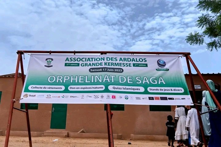 Ibrahim_Natyra's tweet photo. C'était le 17 Juin à l'orphelinat de Saga lors de la deuxième édition de la grande Kermesse organisée par l'association des Ardalos. Merci à tous ceux qui nous ont accompagné.C'etait top!🥰 @ArdaYesso  ,le Changement par l'action.😘✌️ https://t.co/WVaTAyTP3G