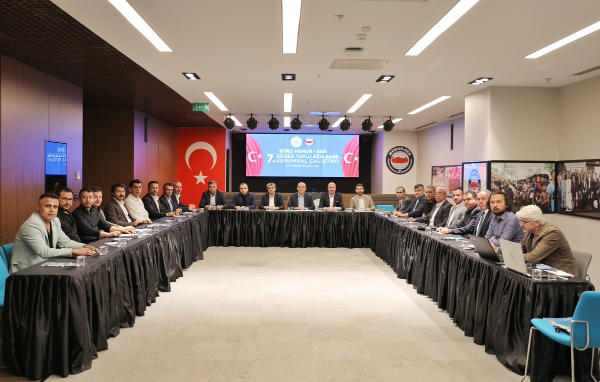 7. DÖNEM TOPLU SÖZLEŞME HAZIRLIKLARI SÜRÜYOR.

2. TOPLANTININ GÜNDEMİ SGK’YDI

Büro Hizmet Kolunda genel yetkili sendika Büro Memur- Sen, 300 bin kamu görevlisini temsilen 7. Dönem Toplu Sözleşme masasına oturacak.

Üyesini düşünen, üyesiyle düşünen bir anlayışla sendikacılık