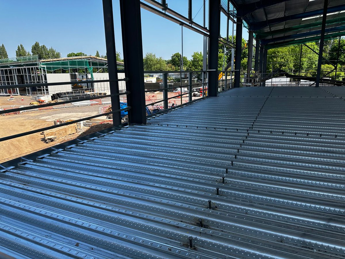 GorillaScaffold's tweet photo. Another great site visit today in Kings Heath, Birmingham to check out one of our latest handrail projects.

🦍

#scaffolding #scaffoldingservices #birmingham #westmidlands https://t.co/60ZatH1v1t