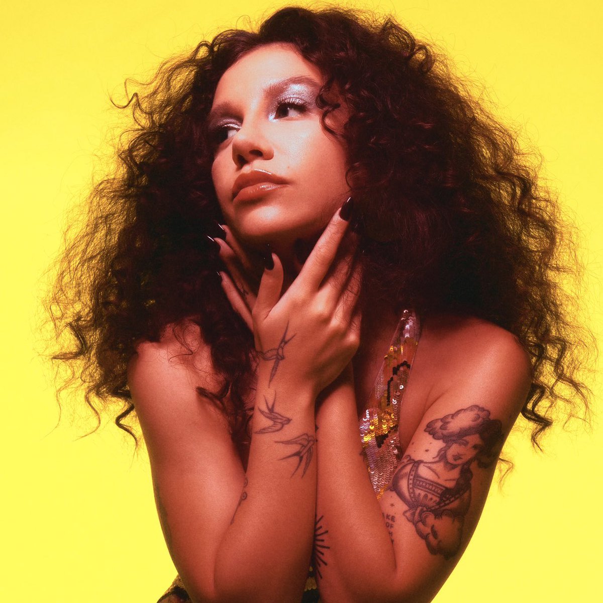 infopriscillabr's tweet photo. Hoje 19 de junho, a atriz, cantora, compositora, dubladora, escritora, produtora vocal, apresentadora e multi instrumentista, Priscilla Alcantara completa 27 anos de idade! Feliz Aniversário @PriAlcantara 🤍 https://t.co/FytdcpZVo3