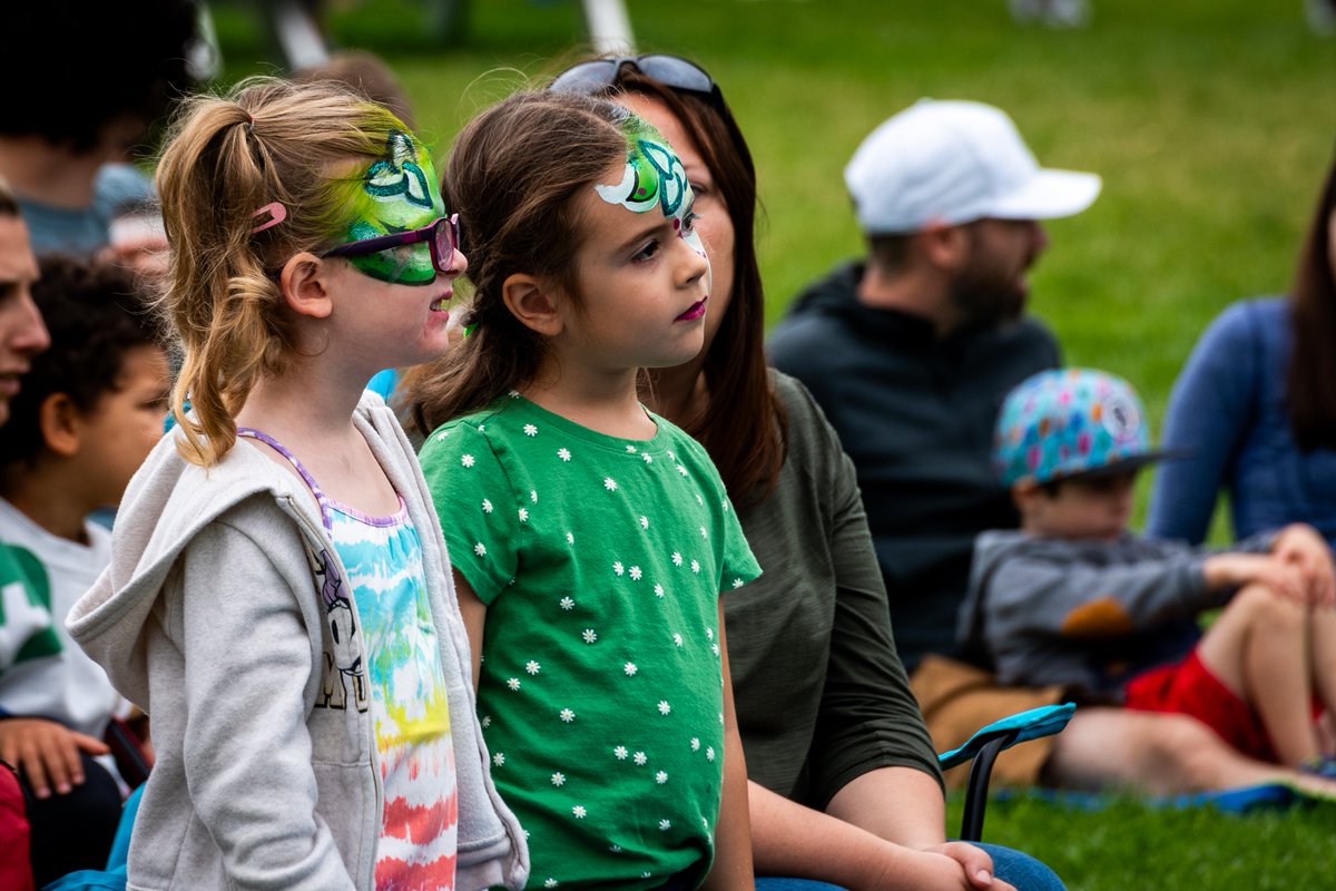 C'est déjà fini 🥲  Merci à tou(te)s d'avoir été de la partie et d'avoir fait de cette 48e édition un si grand succès. Ce retour en juin nous a mis du soleil au coeur ! Restez dans le coin, on vous partage encore plus de photos, des vidéos et des nouvelles très prochainement.