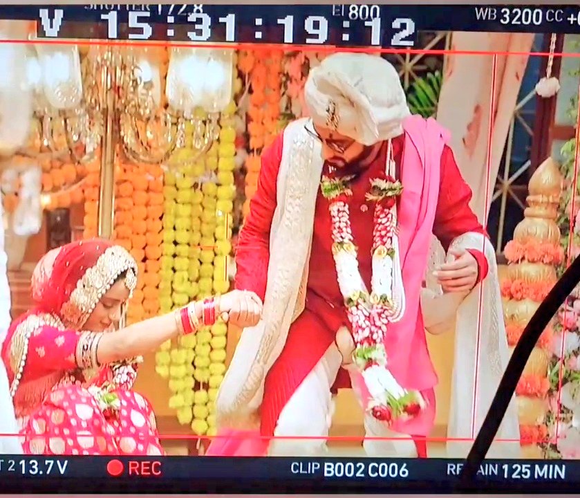 They always give me real couple vibes 😍😍😍

#YehHaiChahatein #nayat #AbrarGun