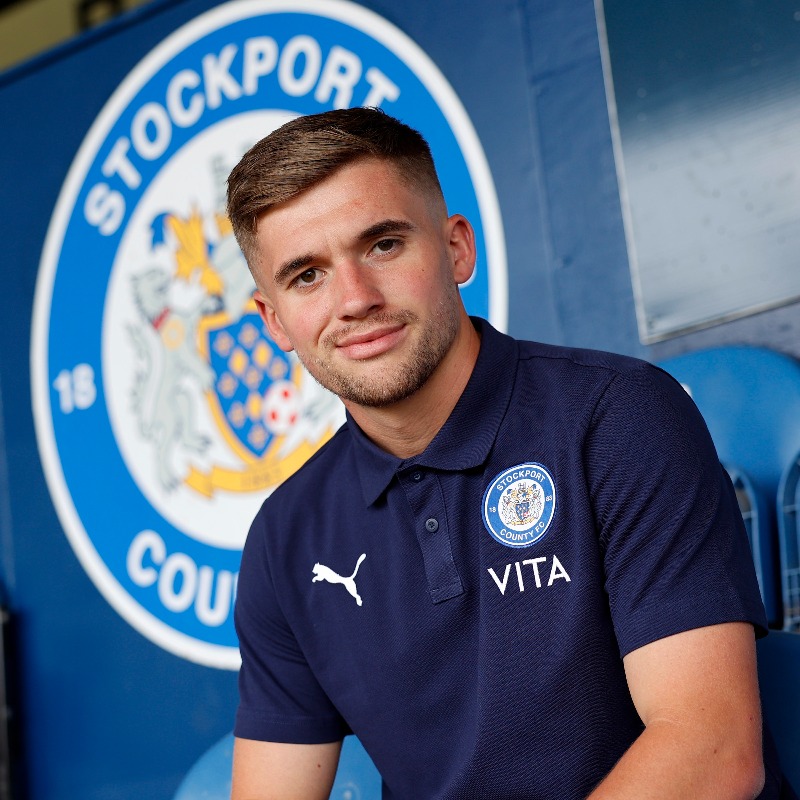 StockportCounty's tweet photo. ✍️ We are delighted to announce that we have agreed a deal to sign highly rated forward @billychadwick_, on a free transfer from Hull City.

Welcome to Edgeley Park, Billy! 🙌

#StockportCounty