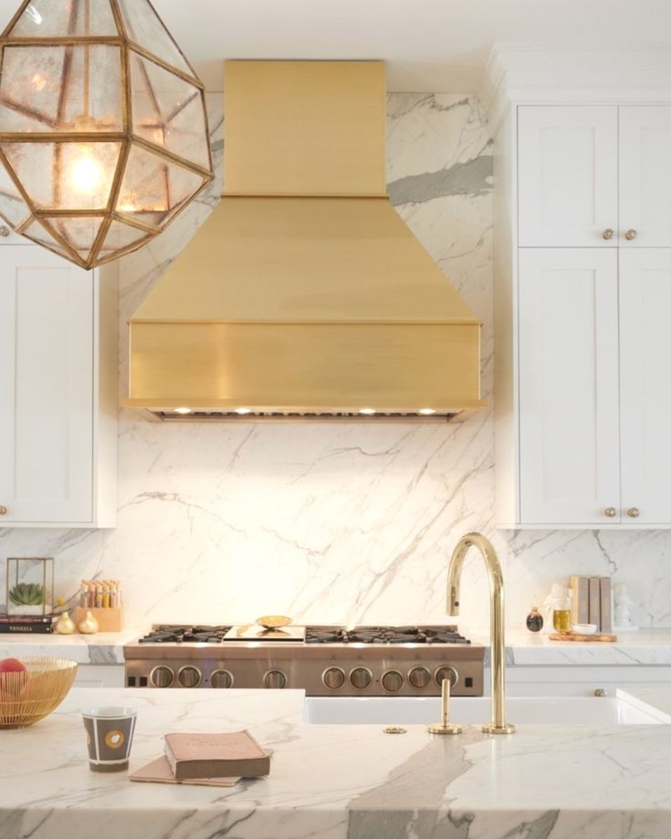 GenPlumbSupply's tweet photo. The One pull-down kitchen faucet from #Kallista will add a touch of sophistication to any space.

#dreamspace #interiorstyle #kitchenfaucet #kitchengoals #whitekitchen #designinterior #kitchenmakeover #njinteriordesigner #inspireddesigns https://t.co/LmLDyYqqBU