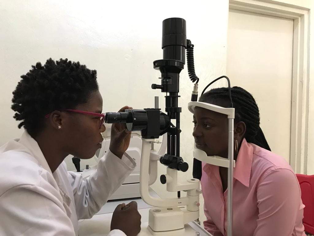 bicomalawi's tweet image. Did you know, that your eyesight is one of your most  important senses? Oh Yes!!!! 80% of  what we percive comes through our sense of sight.

Consider to maintain a healthy vision.
Visit us and have a free computerised Eye check up.  
#FreeEyeTest