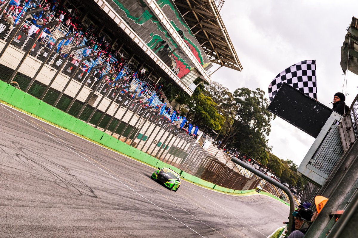 garciavitor's tweet photo. Lucas Freitas conquista primeiro pódio na AMG Cup Brasil - https://t.co/4pQRlN5CNW https://t.co/XtBgJ0PCd4