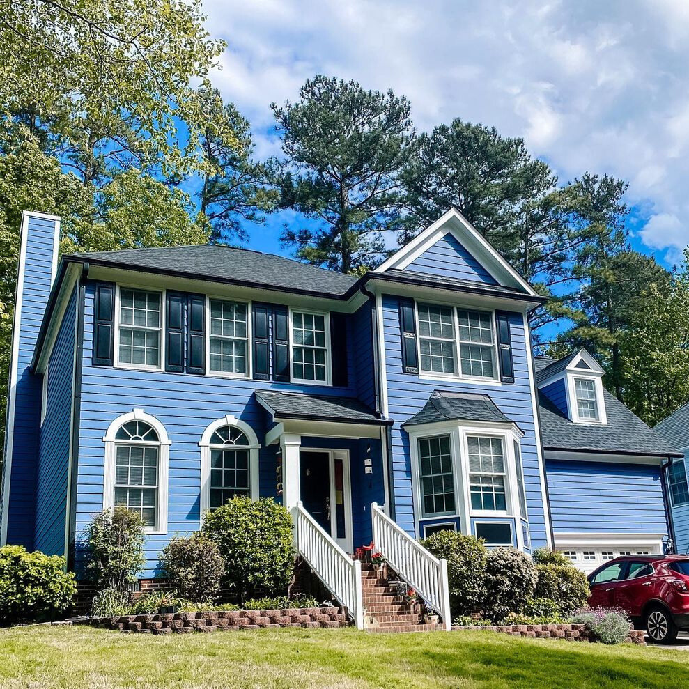 CertaProWI's tweet image. You don't have to stick with neutral whites, greys, or browns - the exterior of your home loves color, too!