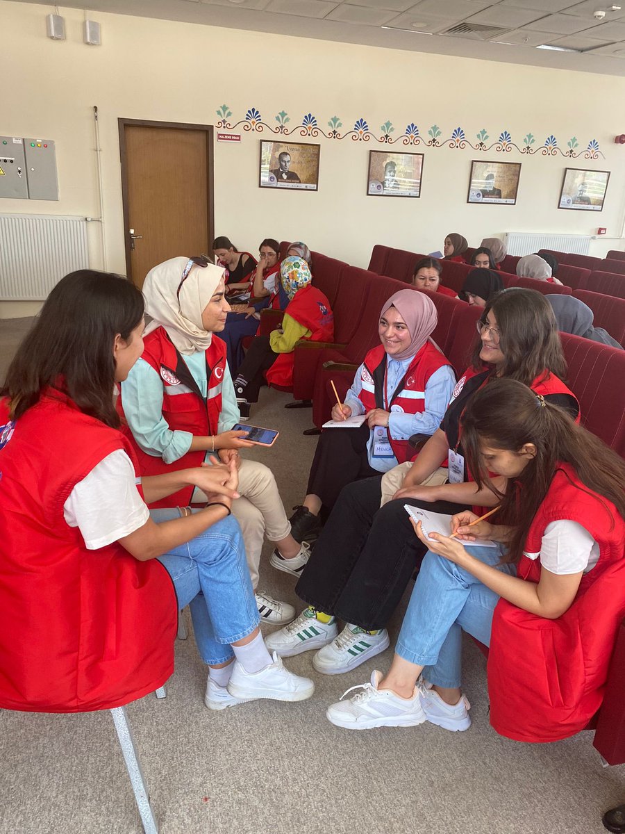 DamlaVolunteers's tweet photo. 150. DÖNEM  ATEŞİNDE SERİNLİK KUYUSUNDA ESENLİK SAKLAYAN DİYAR #ŞANLIURFA 
2.Gün💦 https://t.co/cAhdOUiEa6