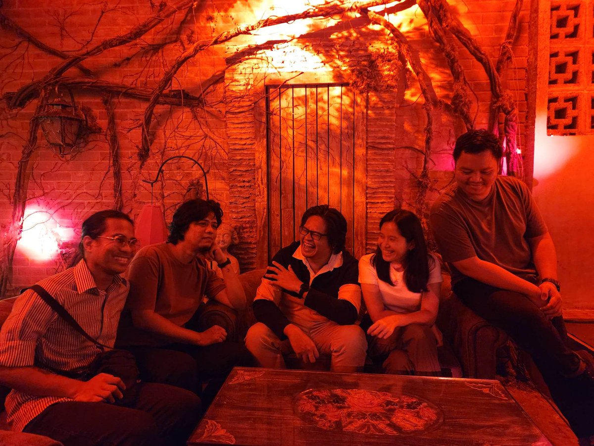 after set random photos

#fetedelamusique2023 #indiestage