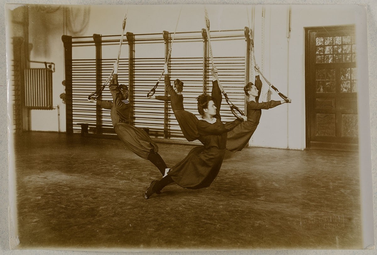Europeana Copyright (@europeanaipr) on Twitter photo Our last #CopyrightOfficeHours focused on open standards for rights information🔓. Read the post by <a href="/hande_ozkayagan/">Hande Özkayagan</a> about our conversations around using <a href="/creativecommons/">Creative Commons</a> licenses, tools and <a href="/rightsstmts/">RightsStatements.org</a> in #DigitalHeritage 🖼️ bit.ly/3Ncne3D Our last #CopyrightOfficeHours focused on open standards for rights information🔓. Read the post by <a href="/hande_ozkayagan/">Hande Özkayagan</a> about our conversations around using <a href="/creativecommons/">Creative Commons</a> licenses, tools and <a href="/rightsstmts/">RightsStatements.org</a> in #DigitalHeritage 🖼️ bit.ly/3Ncne3D