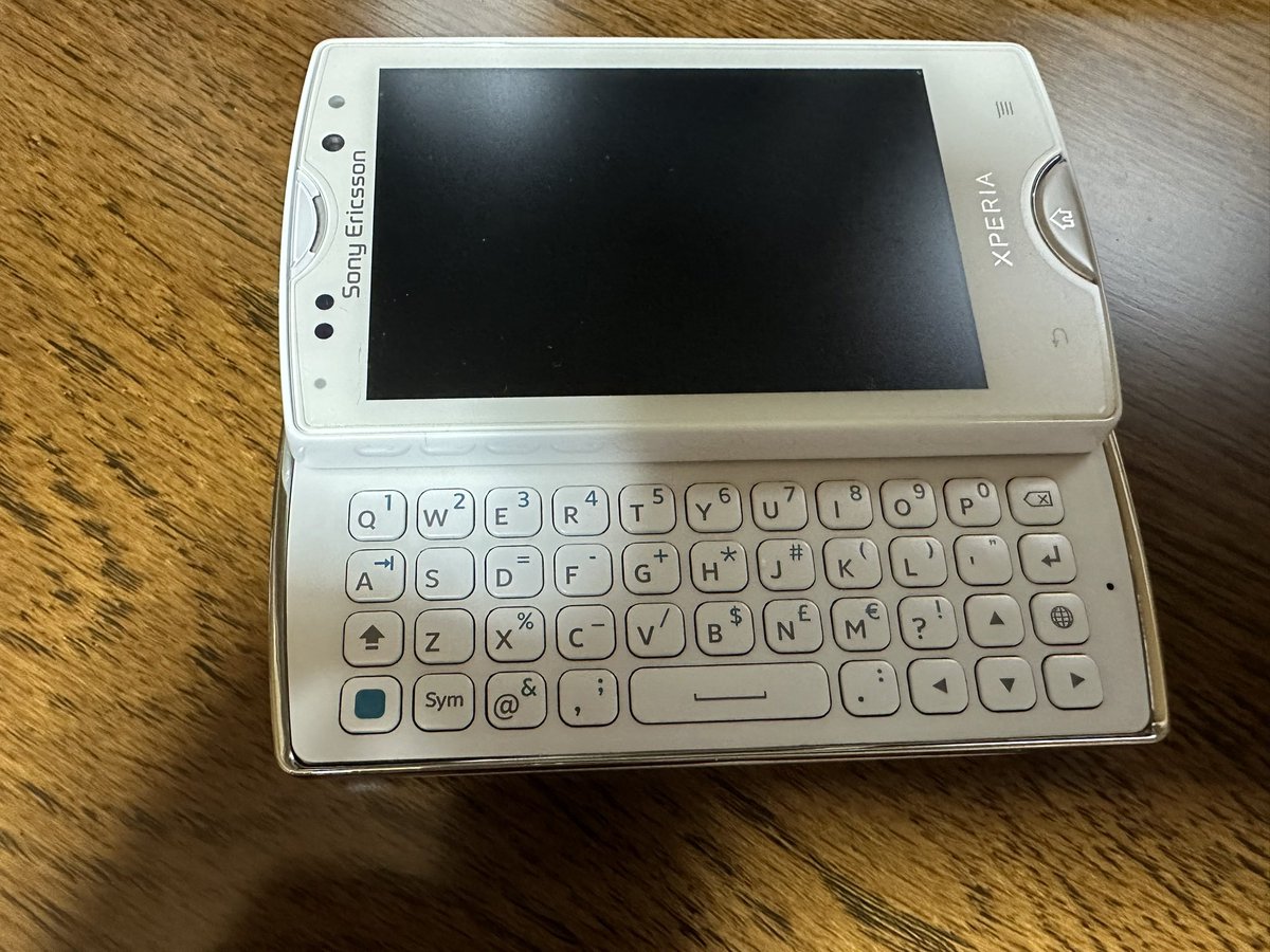 Sony Ericsson全盛期のスマートフォンです。