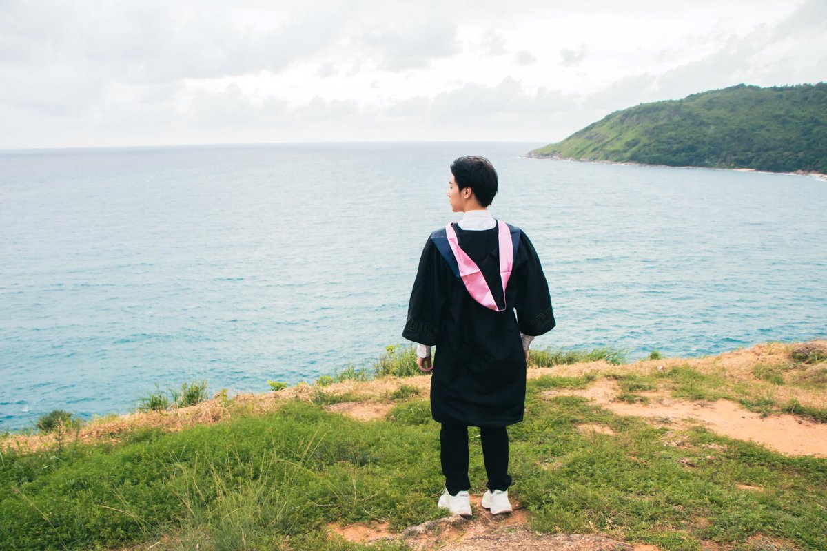 PentorJrp's tweet photo. เย่ #เป็นต่อเรียนจบแล้วจ้า https://t.co/CxDIhI3QHj