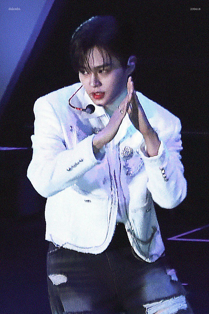 dulcedo_pic's tweet photo. 230618 드림콘서트 일본

#에이비식스 #AB6IX #이대휘 https://t.co/1WjvdOL0i8