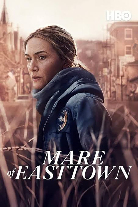 #MareofEasttown 2021- 1season(7epi)⭐⭐⭐⭐/5
It is an exceptionally well made slow burn series that picks up momentum at the right time. The performances, the cinematography, the story telling is good 💥
There are many twists and turns that keep you until the last episode!✌️👍