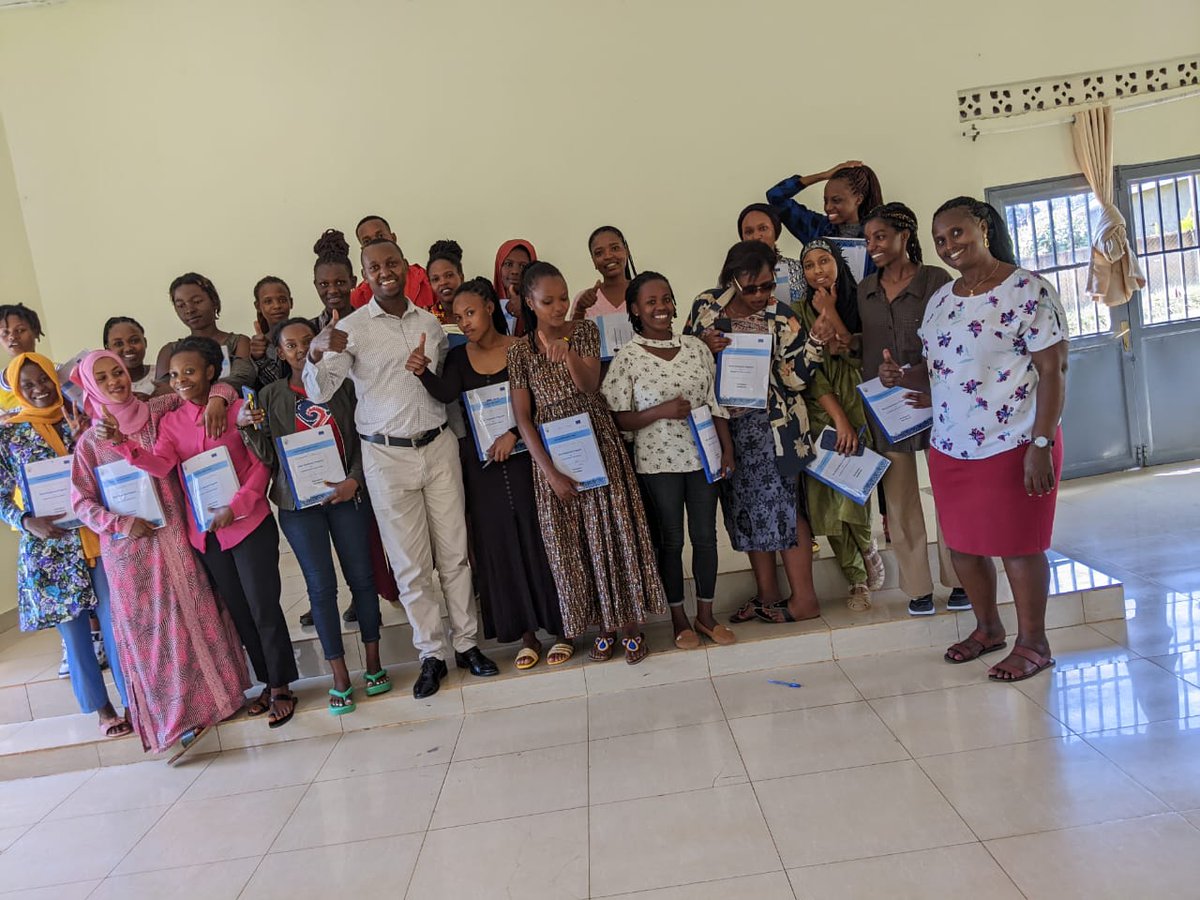 Ak_Access's tweet photo. Today @Ak_Access  officially closed WR training to Hospitality and tourism graduates under @Ubukerarugendo IMBERE Project, over 530🧑‍🎓👩‍🎓 benefited from it  and are being placed for jobs opportunities across Hotels, motels and tour companies in Kigali, Musanze, Rubavu and Rwamagana https://t.co/JsFp6Vp4wB