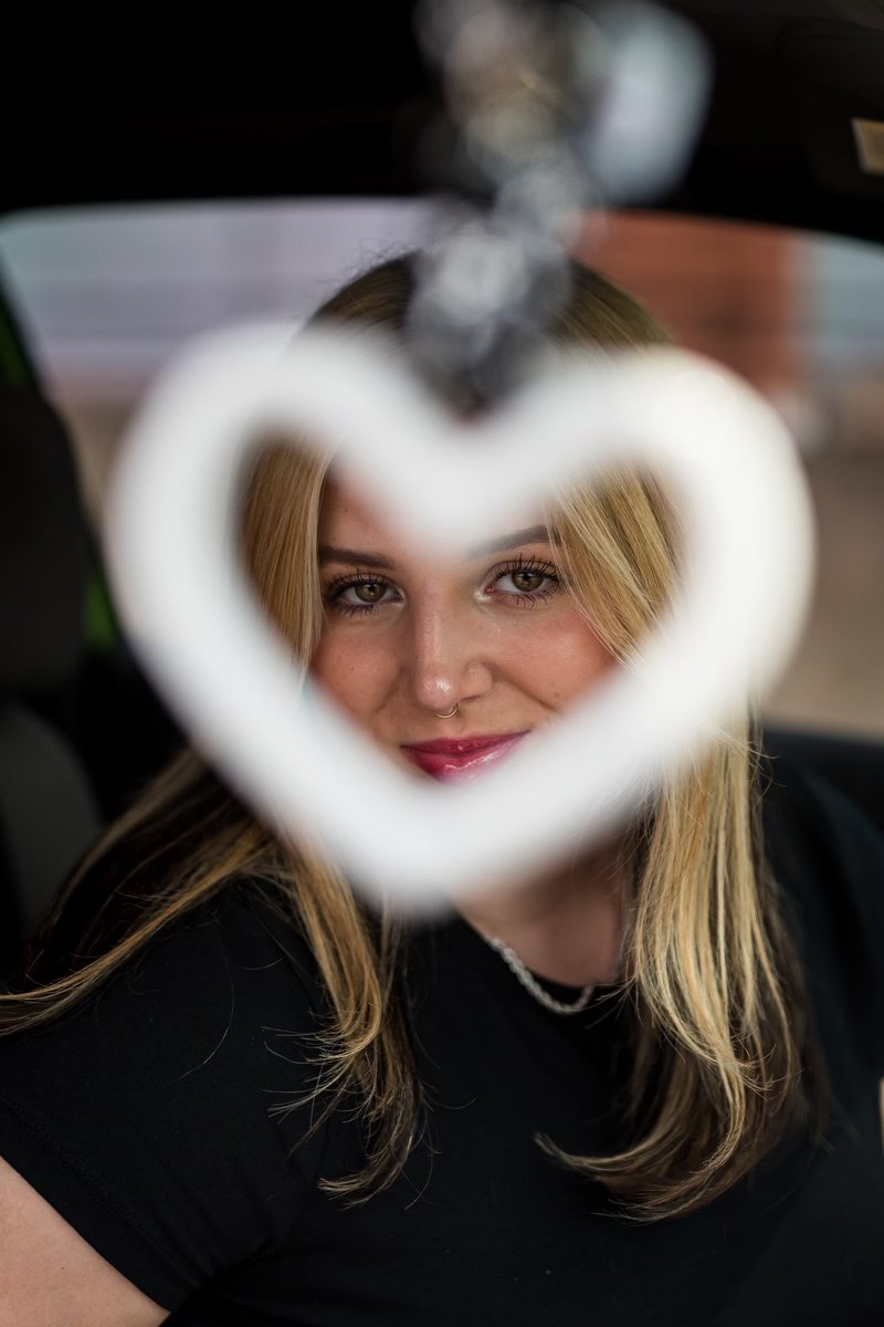 virgovampireee's tweet photo. having a photographer bf >>> @iamvndre https://t.co/g2rxMukQdD