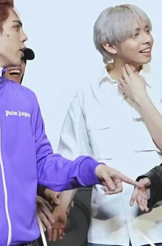 keunjah1207's tweet photo. Mga paraan mo talaga Ken Suson 😭 hahahshsjshsjs pero beh ang gentle ng pag hawak niya sa wrist ni Jah 😭

#KENTIN https://t.co/bOP2Covi2C