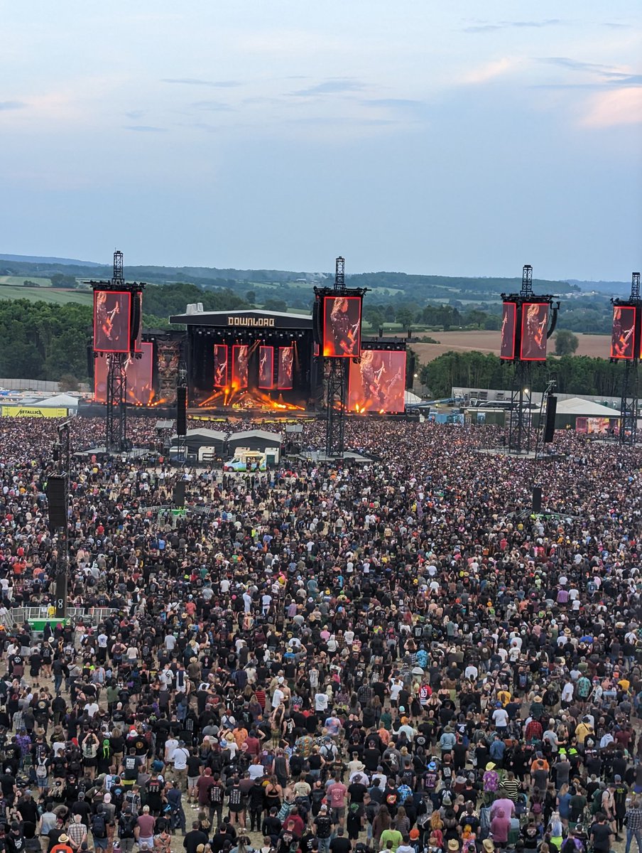 Jordan3Bit's tweet image. Not really been active on Twitter since my new job but here's some images from my adventures 🤘Life is different, I've been privileged to see amazing places, still have the same fantastic friends, the most amazing partner, and even got the best view at Download for Metallica!