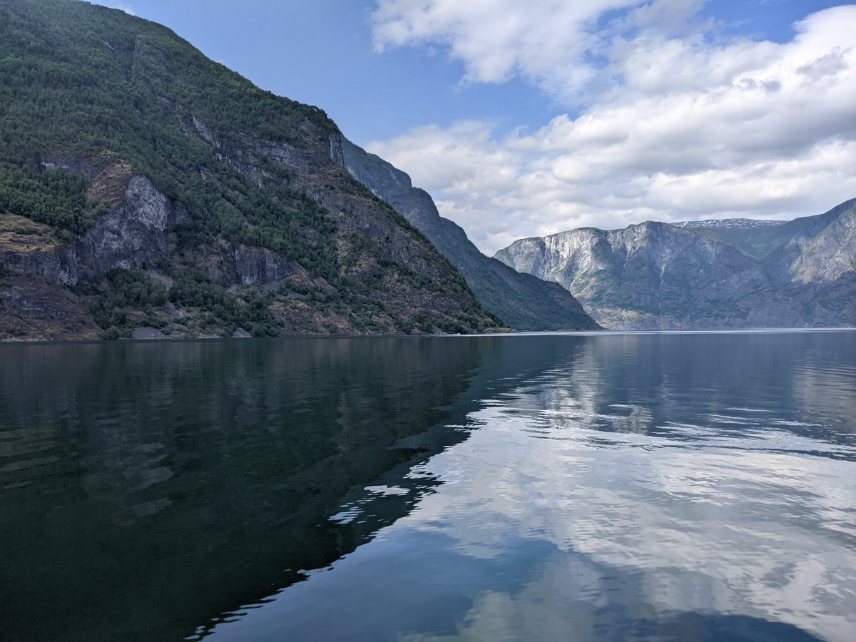 En route to my first ever FRISP on a ferry 🤩 thorough the fjords!! Been wanting to go to this meeting for many years ❤️