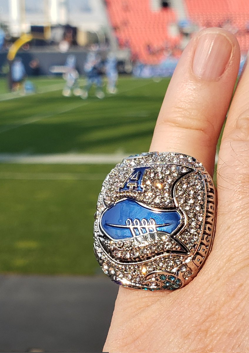 Dave Smith (@daveonarrival) on Twitter photo What a thing of beauty! Thanks for sharing that championship feeling with the fans, <a href="/TorontoArgos/">Toronto Argonauts</a> ! What a thing of beauty! Thanks for sharing that championship feeling with the fans, <a href="/TorontoArgos/">Toronto Argonauts</a> !